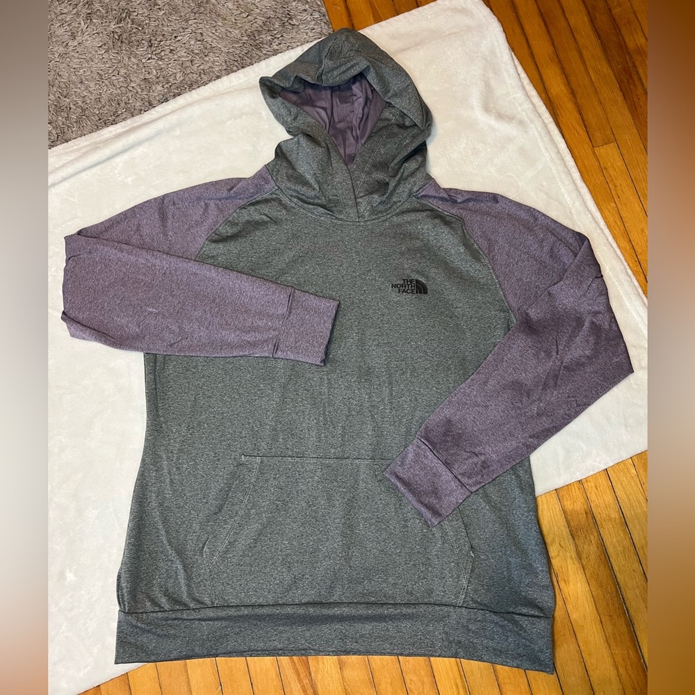 Women’s North Face Hoodie
